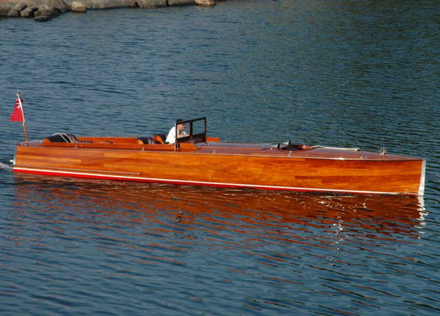 1929 35′ Minett-Shields Launch Replica by Vic Carpenter