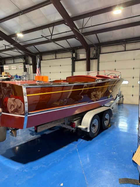 2003 23′ Chris Craft by Fish Brothers Sportsman