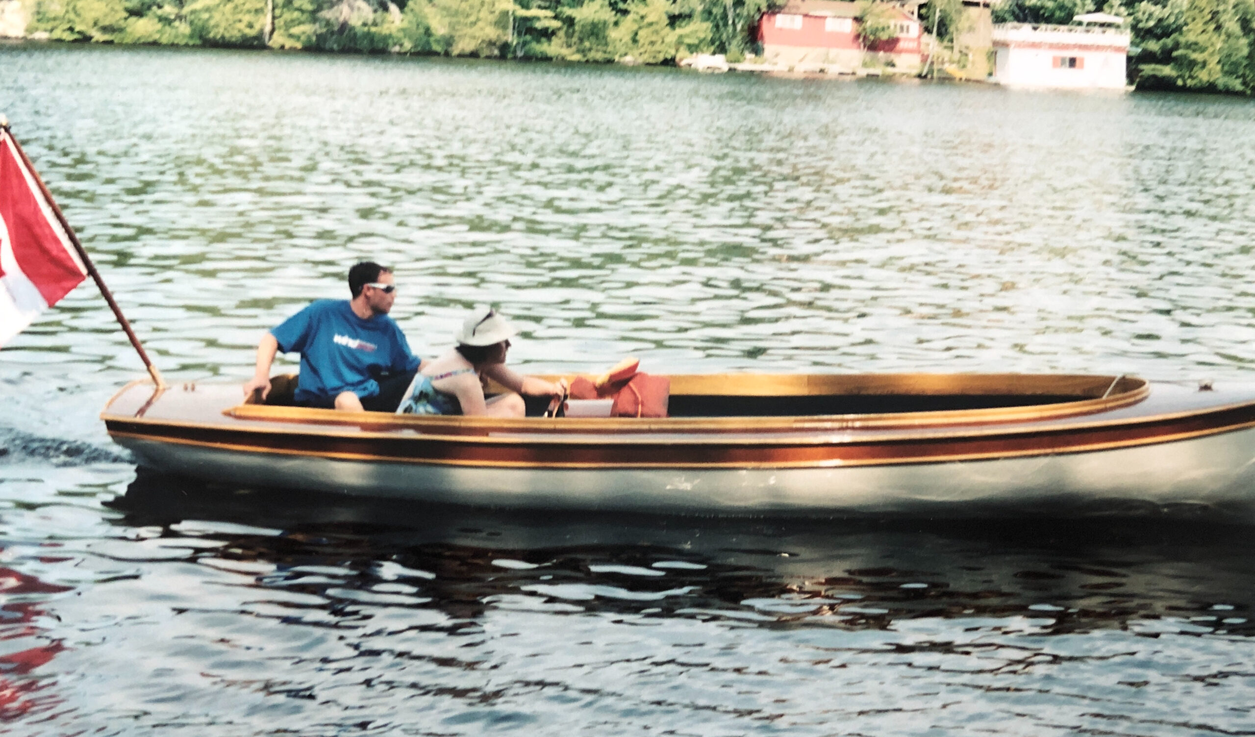 1995 19′ Muskoka Rowing & Canoeing Electric Skiff