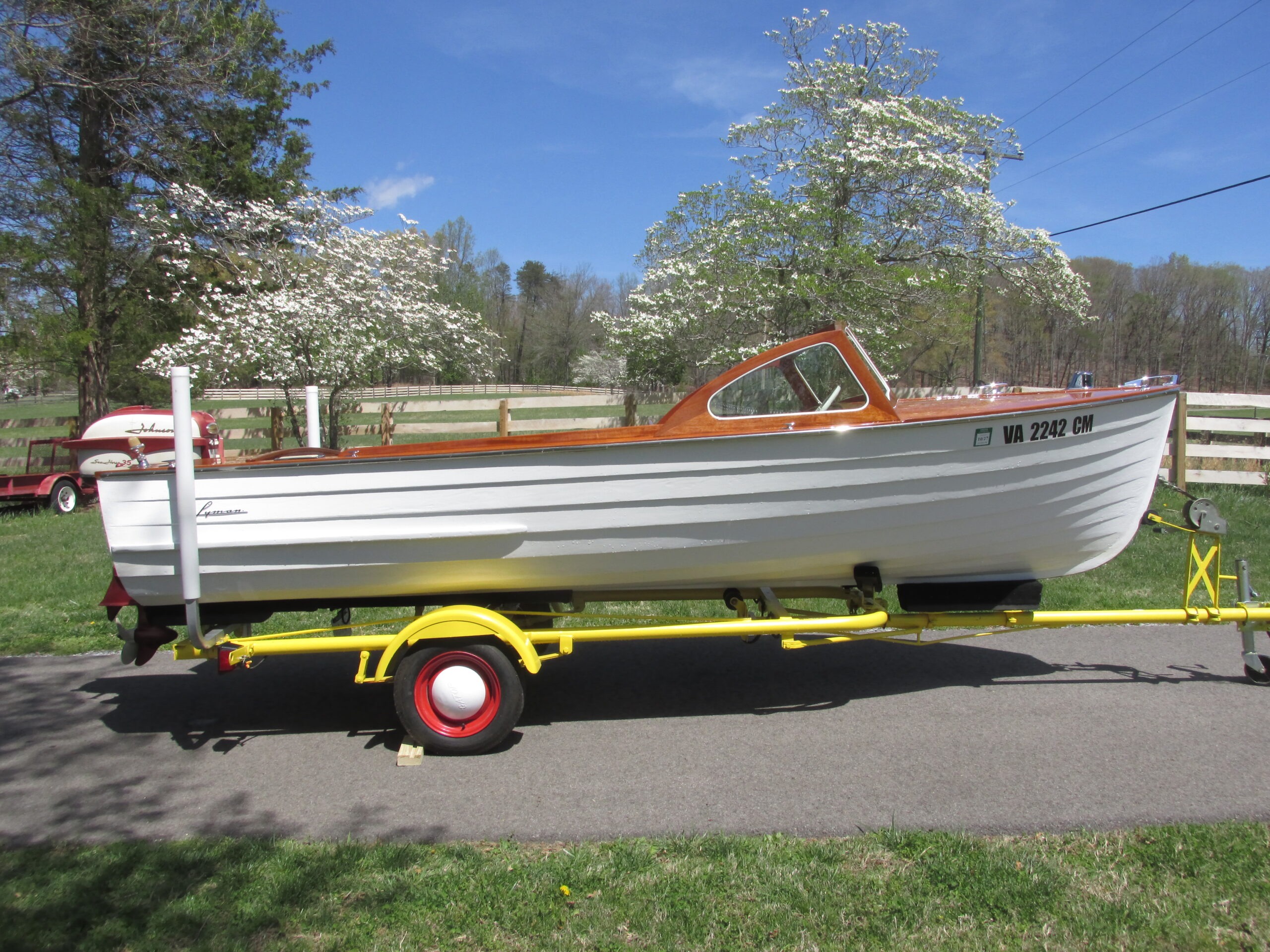 1959 15′ Lyman Outboard