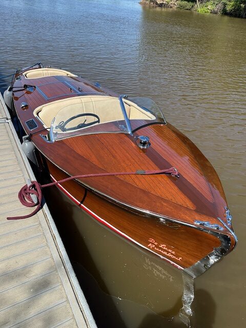 1941 16’6 Gar Wood Deluxe Runabout