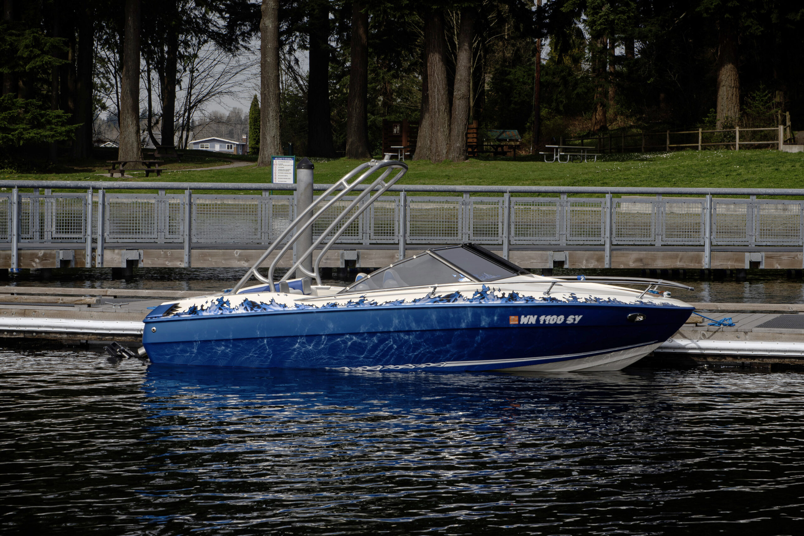 1977 16′ 9″ Reinell Boats V-17 Classic Runabout