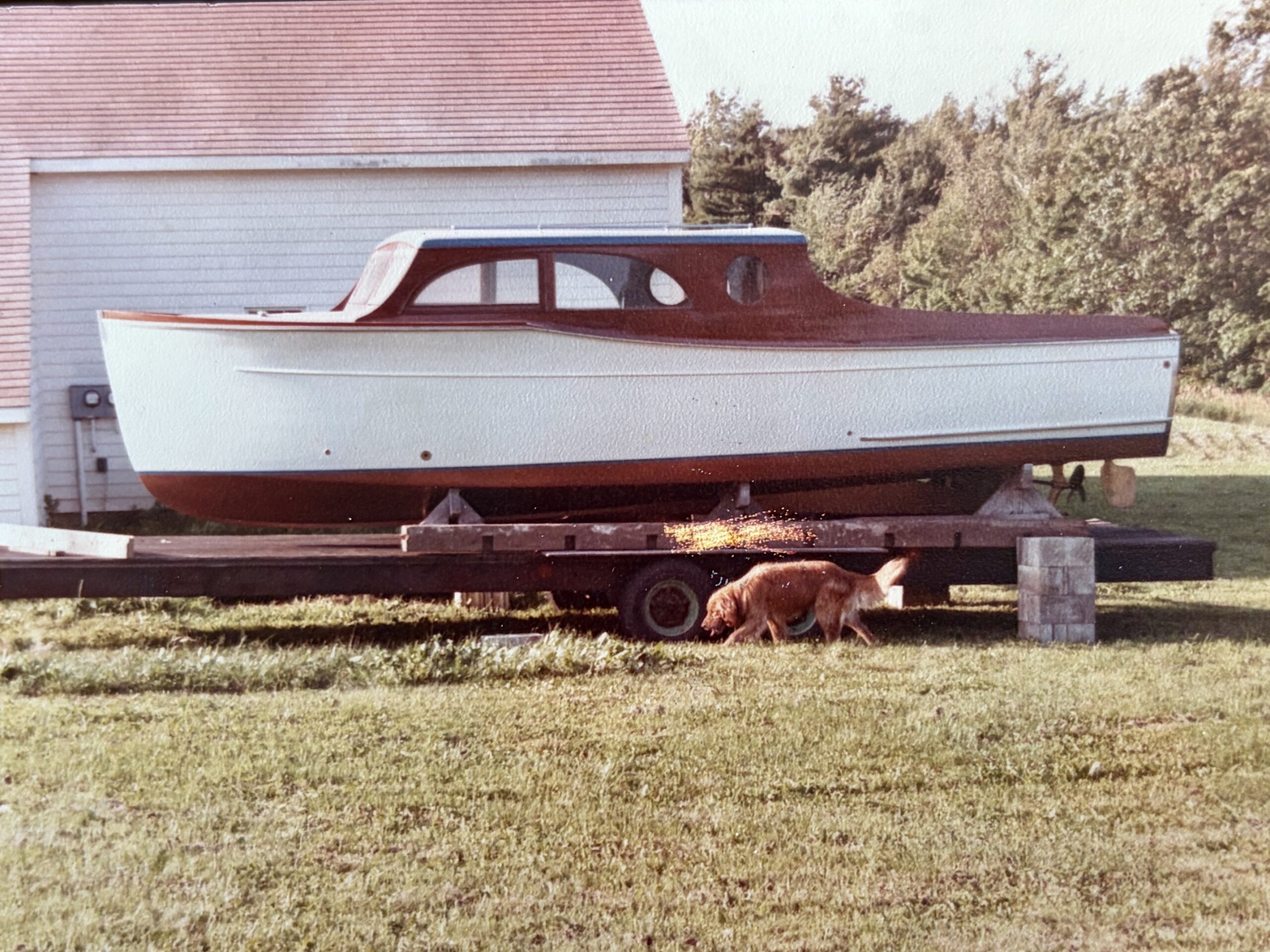 1941 26′ Chris Craft Enclosed Dinette Cruiser