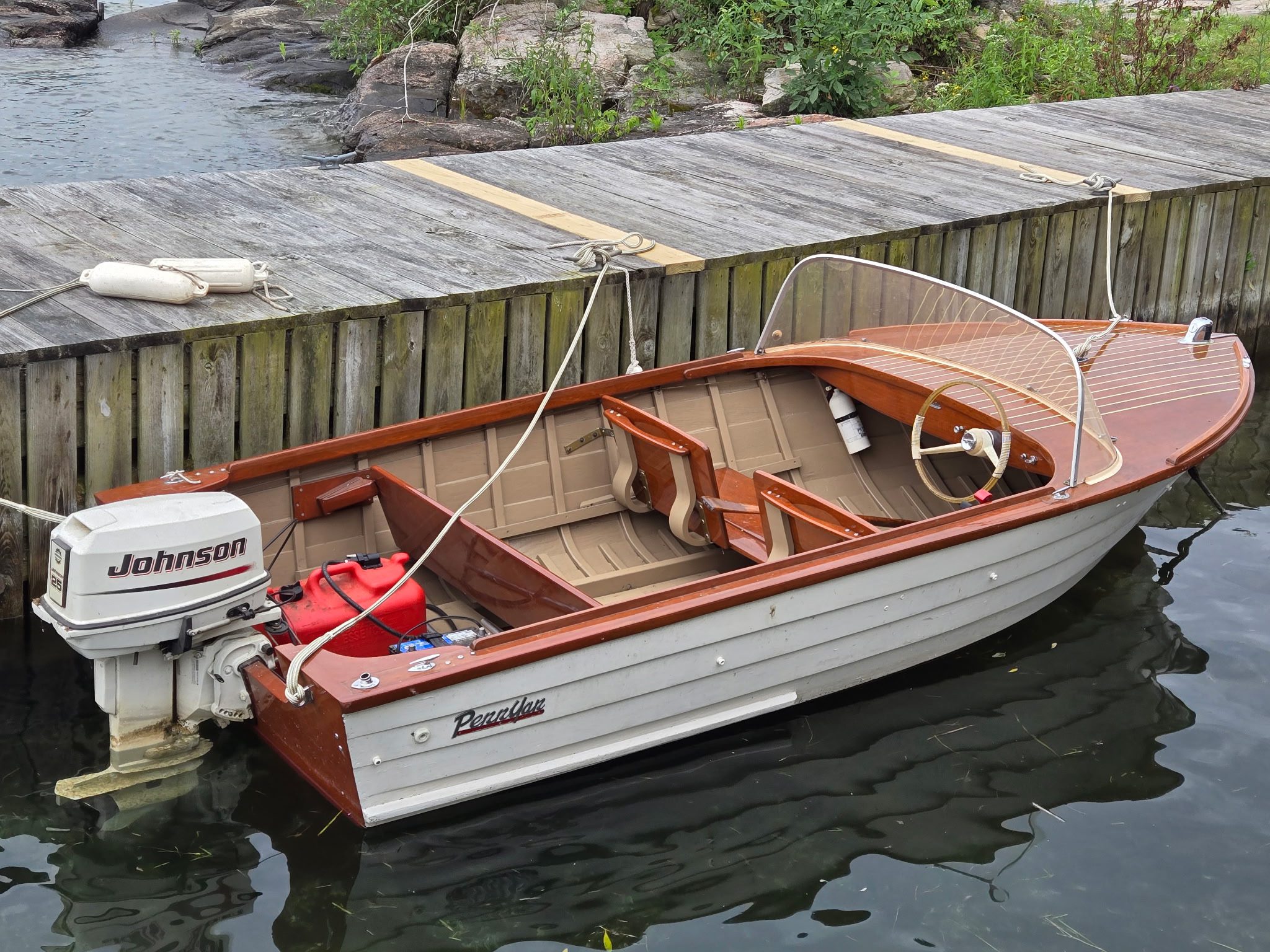 1958 13′ Penn Yan Coquette Outboard