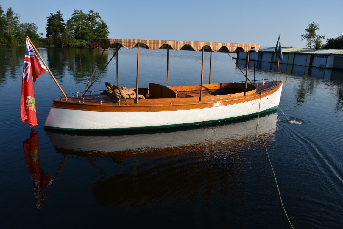 1914 22′ Fay & Bowen 22′ Cedar Fantail Launch