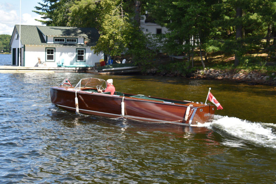 1967 21′ Duke 21 Runabout