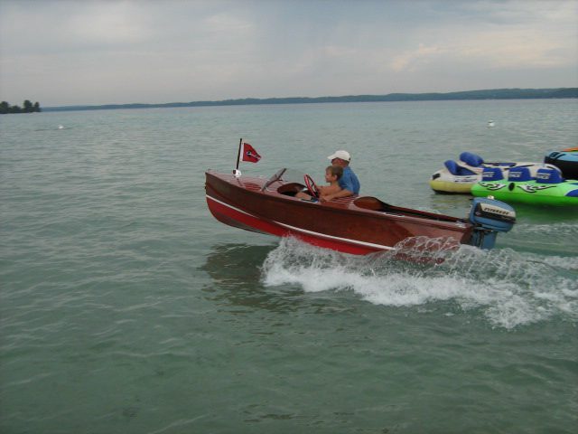 1953 12′ Chris Craft Kit Boat
