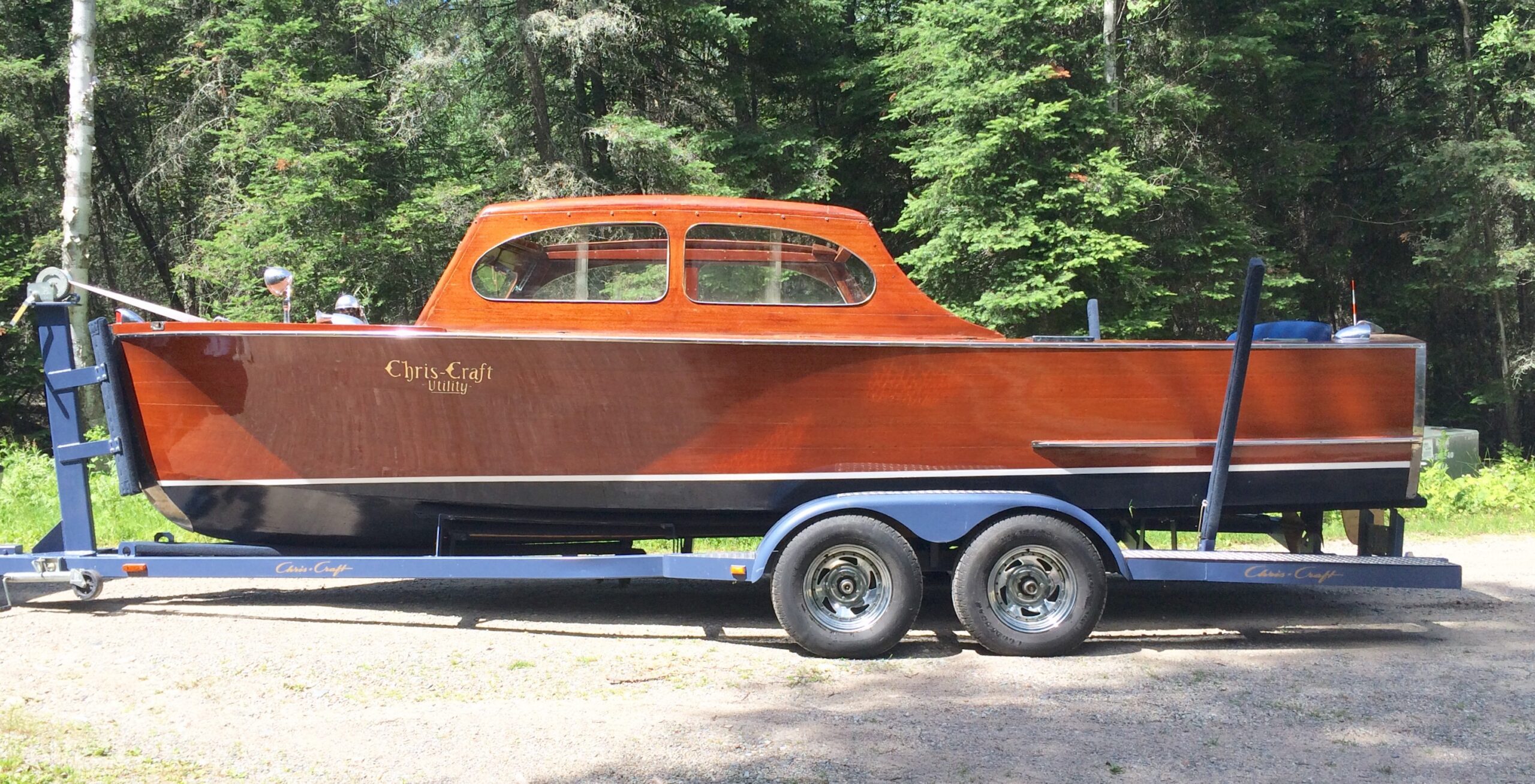 1941 22′ Chris Craft Deluxe Sedan Utility